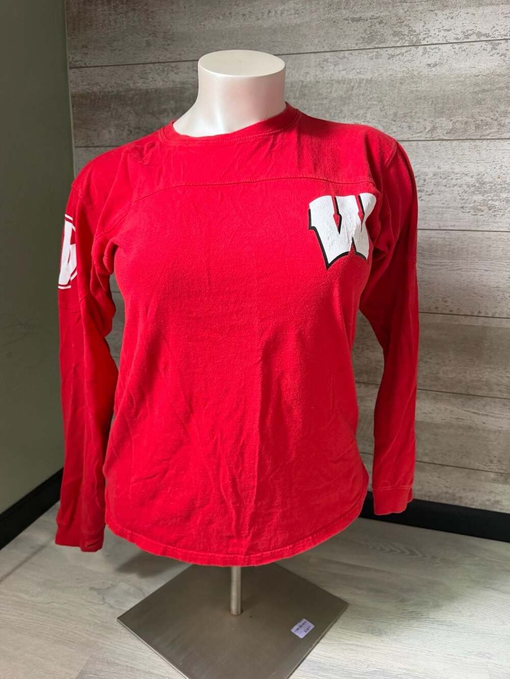 Three Square Wisconsin Badgers Long Sleeve Shirt Size M Red Cotton